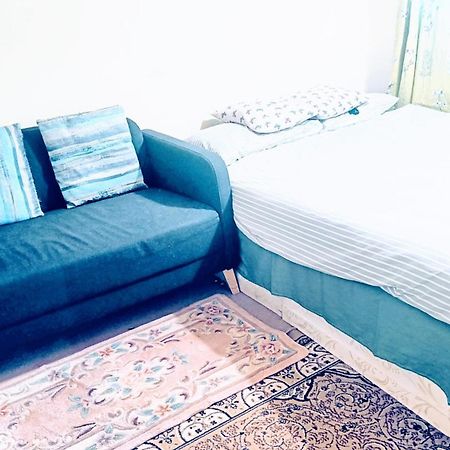 London'S Bed With Breakfast & Free Parking Apartment Екстериор снимка
